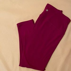 90 degree Capri Leggings Women’s M